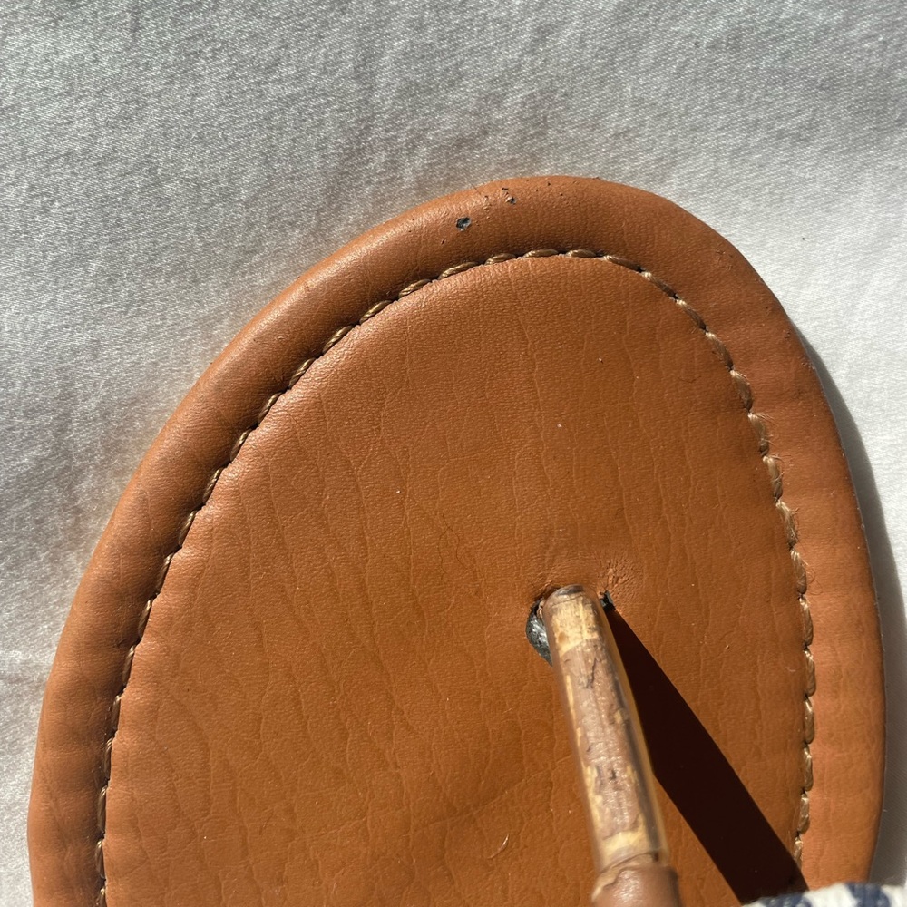 Slippers - Picture 3 of 4